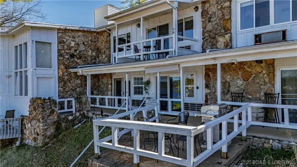 $199,900 | 71 Wheel House Circle, Unit 3, Lake Ozark, MO 65049