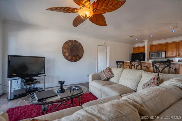 $199,900 | 71 Wheel House Circle, Unit 3, Lake Ozark, MO 65049