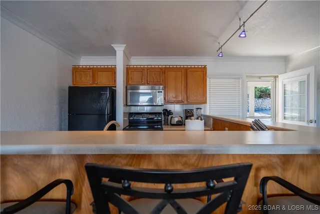 $199,900 | 71 Wheel House Circle, Unit 3, Lake Ozark, MO 65049