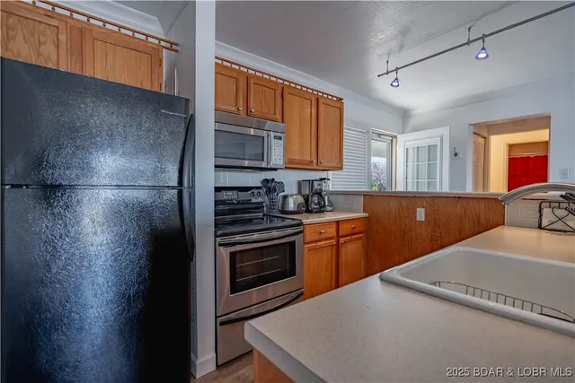 $199,900 | 71 Wheel House Circle, Unit 3, Lake Ozark, MO 65049