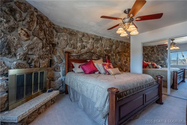 $199,900 | 71 Wheel House Circle, Unit 3, Lake Ozark, MO 65049