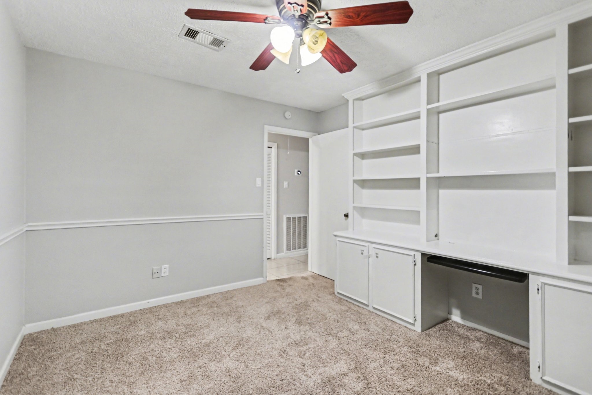 2450 Blackridge Road Houston, TX 77067 - Photo 16 of 21 a view of an empty room