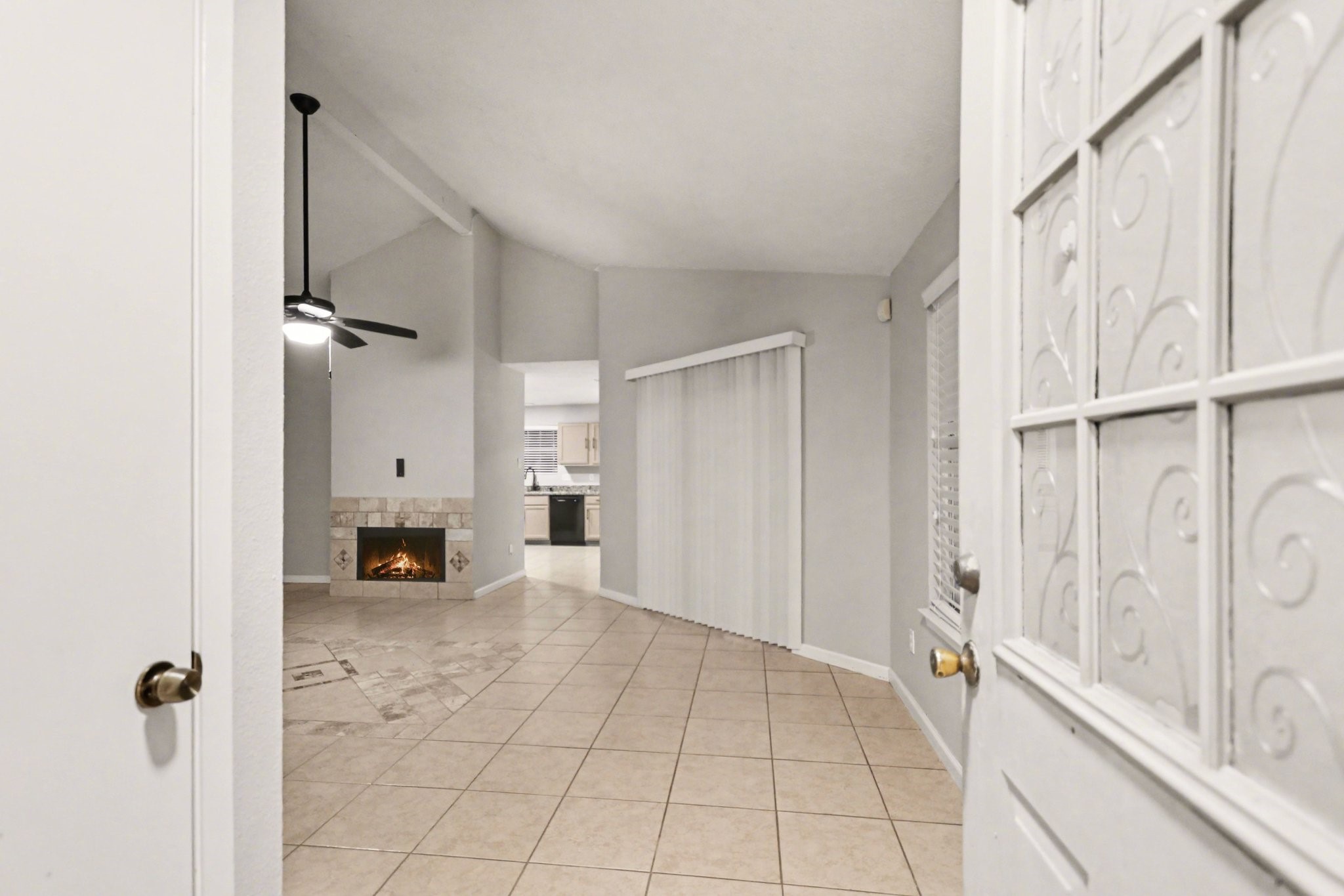 2450 Blackridge Road Houston, TX 77067 - Photo 3 of 21