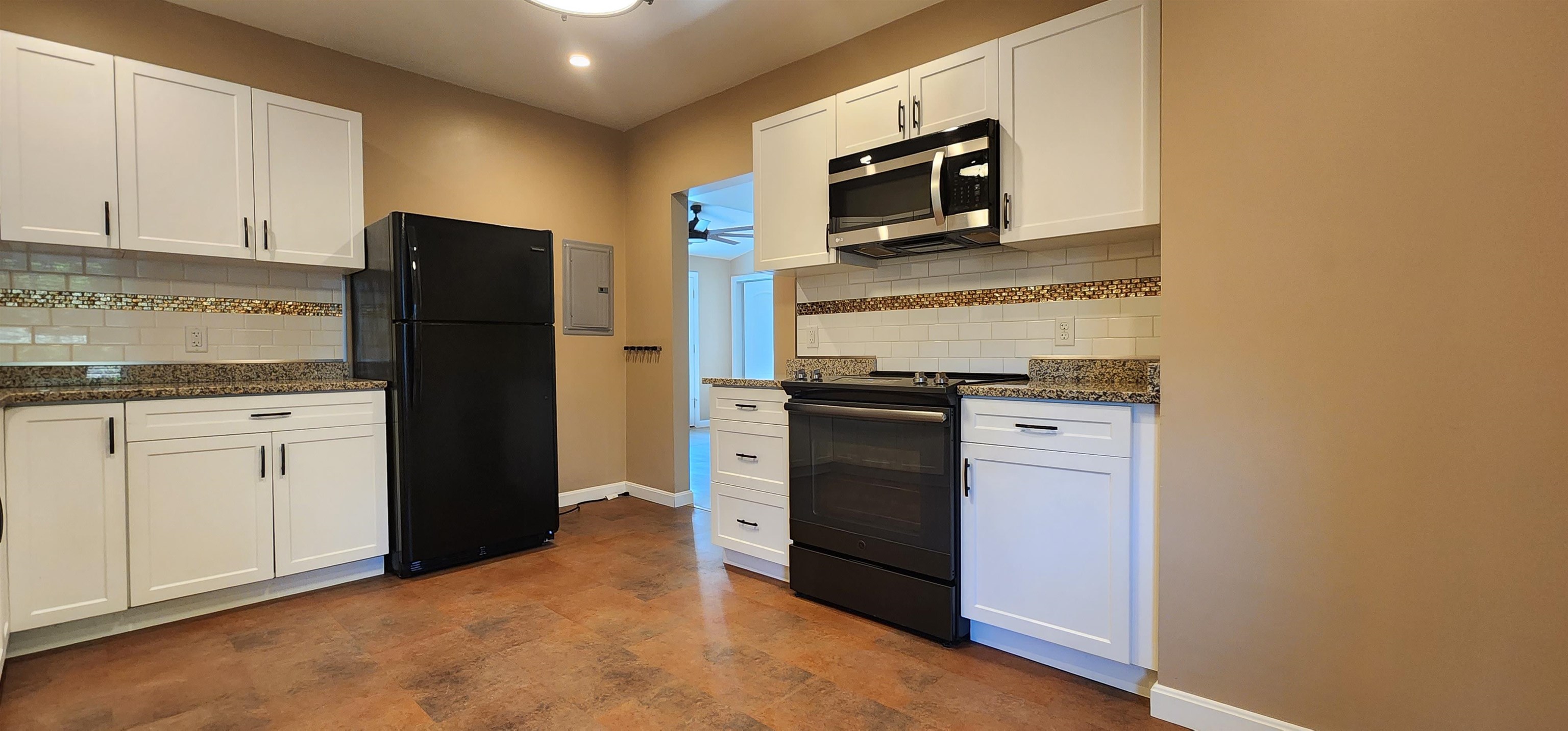188 Greenville Road, Unit UNTI 3 New Ipswich, NH 03071 - Photo 6 of 17