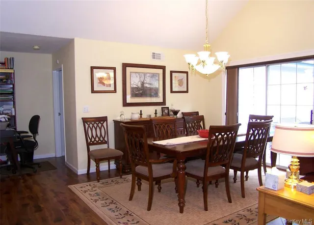 $459,000 | 38 Huntingdale Way, Middle Island, NY 11953