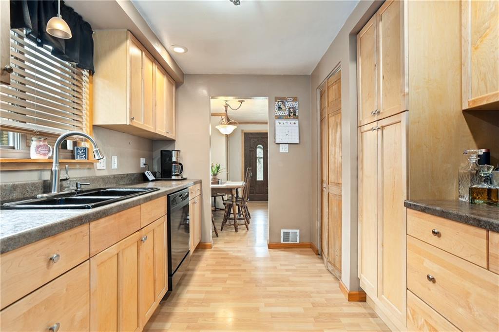 2320 Crestview Road Pittsburgh, PA 15216 - Photo 13 of 24 Gallery Image 13