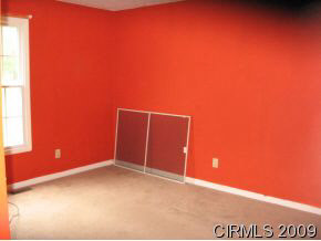 2810 Wallick Road Peru, IN 46970 - Photo 3 of 11 Gallery Image 3
