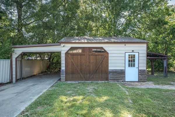 $2,000 | 408 North Richardson Street, Grand Saline, TX 75140