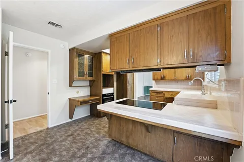 $5,500 | 1163 North Lincoln Street, Orange, CA 92867
