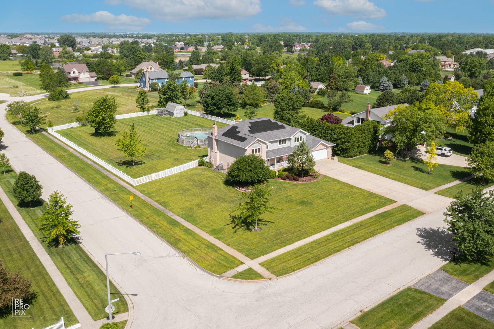 22600 South Farm View Road New Lenox, IL 60451 - Photo 40 of 41 Gallery Image 40