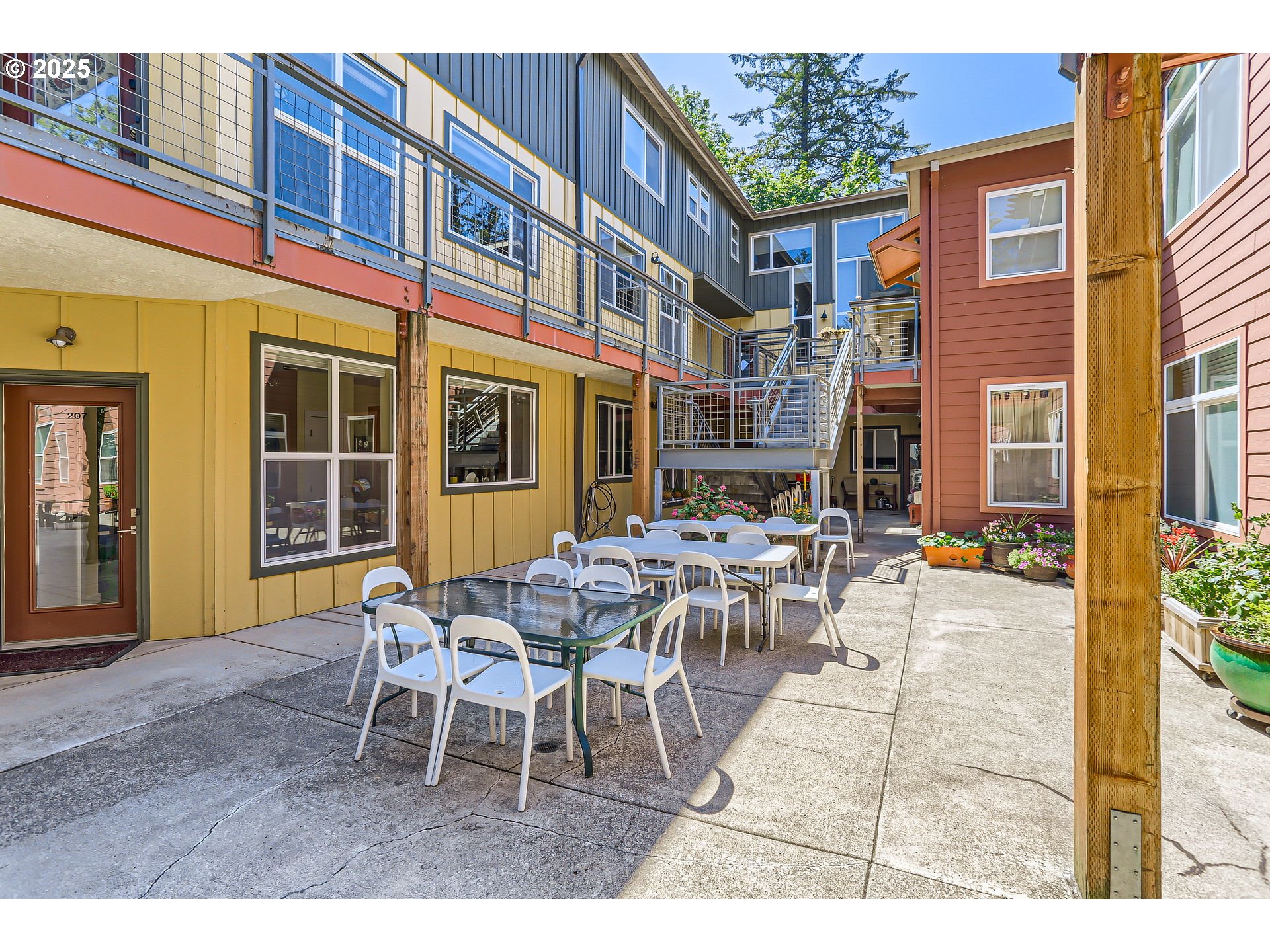 9601 Northwest Leahy Road, Unit 212 Portland, OR 97229 - Photo 15 of 20 Courtyard