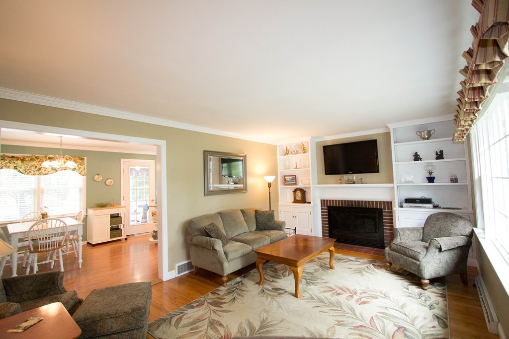 20 Randall Road Maynard, MA 01754 - Photo 4 of 30 Gallery Image 4