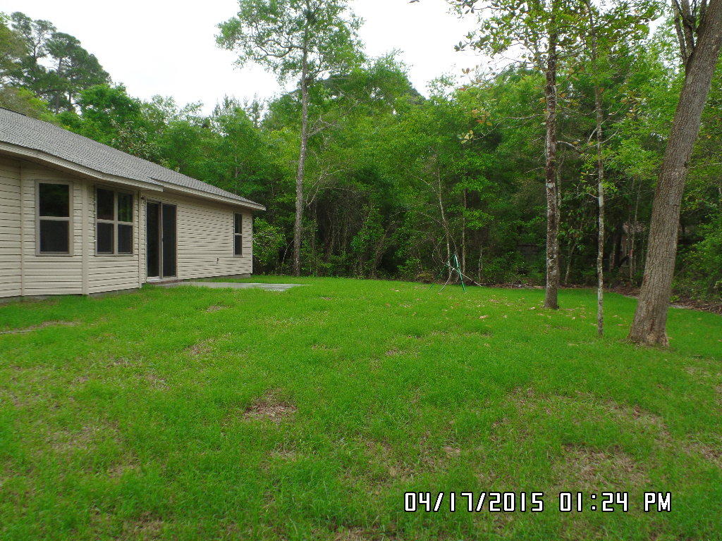 8940 Timber Lane Navarre, FL 32566 - Photo 10 of 25 Gallery Image 10