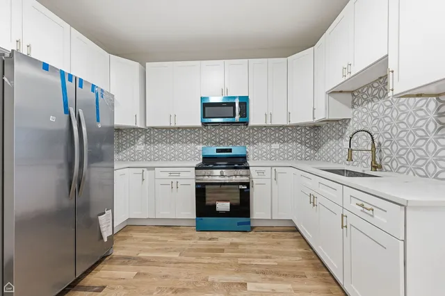 $395,000 | 6004 South Carpenter Street, Chicago, IL 60621