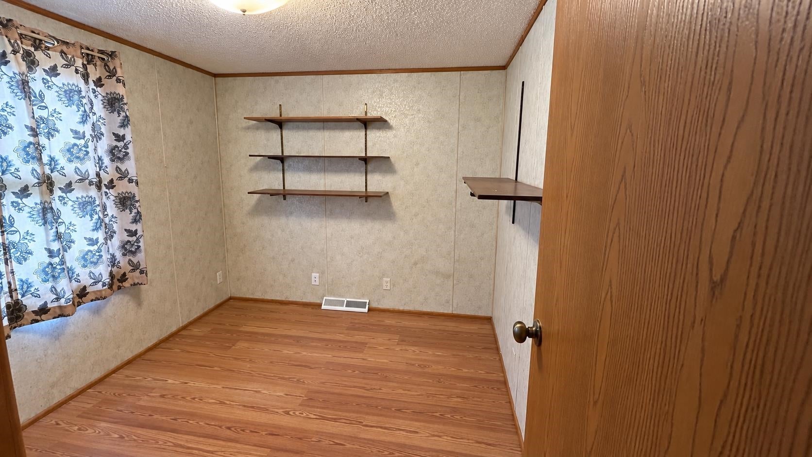 230331 Colonial Road Wausau, WI 54403 - Photo 14 of 29 Gallery Image 14