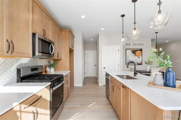 $354,900 | 1 Tbb Devonshire @ Birdie Hills Crossing Street, St. Peters, MO 63376
