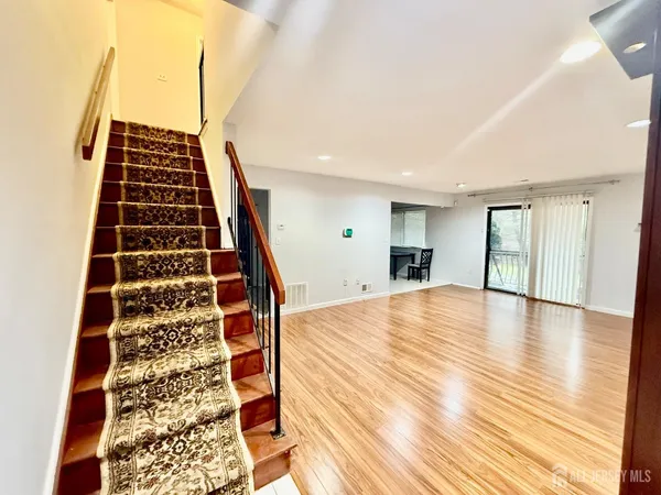 $3,450 | 1404 Edison Glen Terrace, Edison, NJ 08837