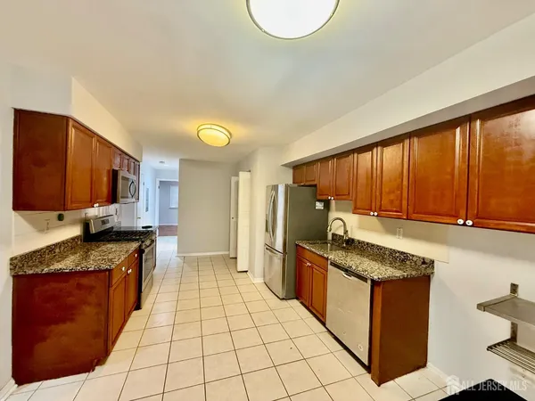 $3,450 | 1404 Edison Glen Terrace, Edison, NJ 08837