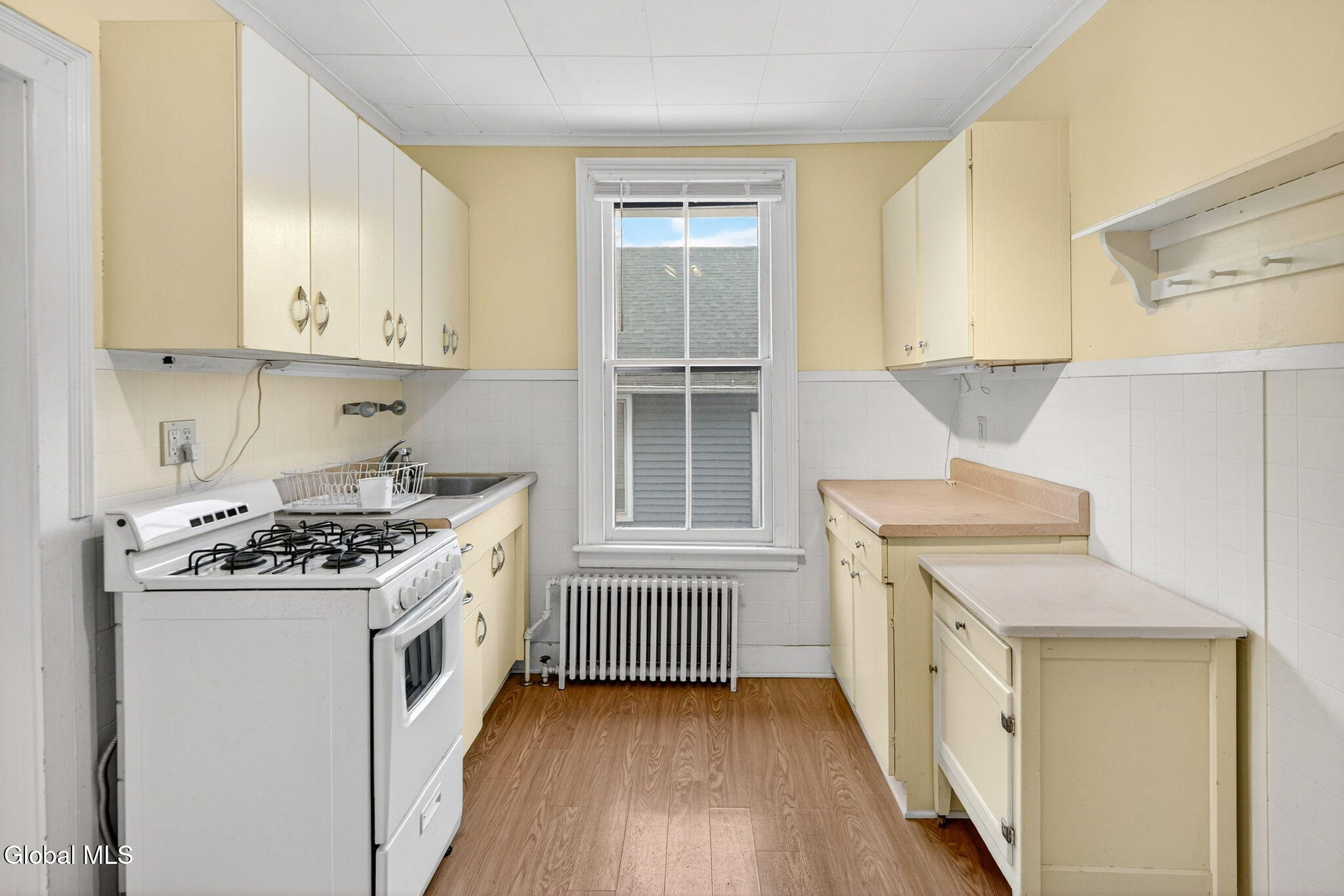 116 Maple Avenue Troy, NY 12180 - Photo 21 of 26 17-web-or-mls-DSC07824