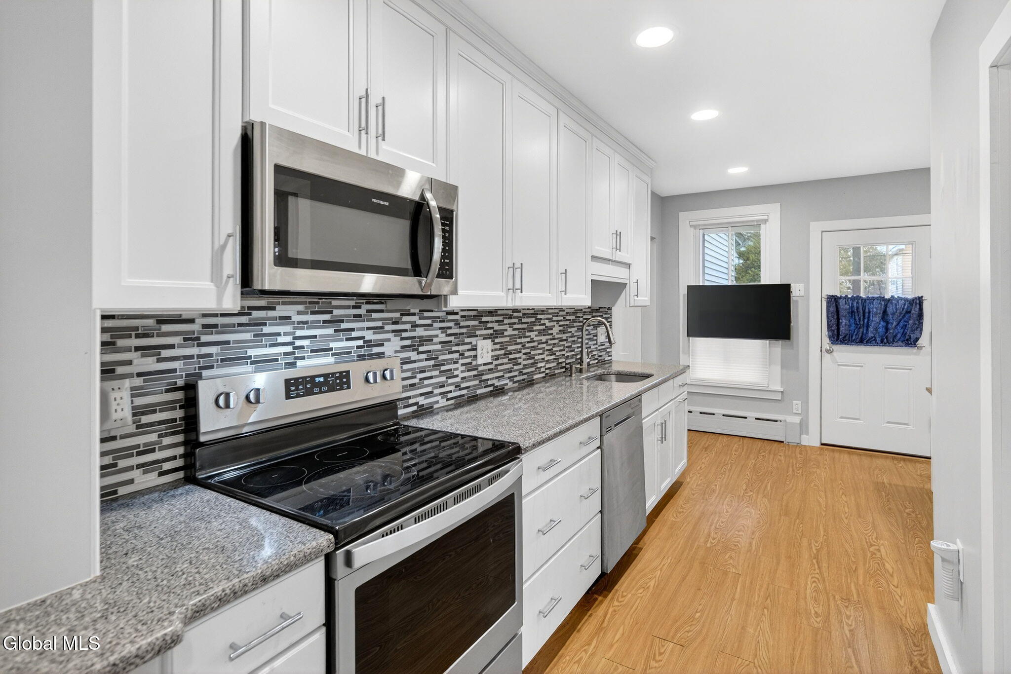 116 Maple Avenue Troy, NY 12180 - Photo 9 of 26 5-web-or-mls-DSC07732