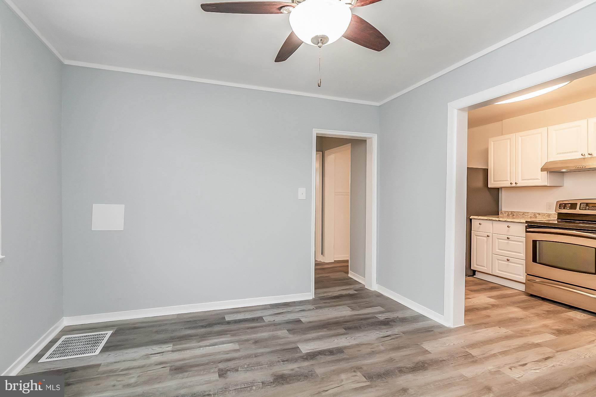 2928 Sollers Point Road Dundalk, MD 21222 - Photo 15 of 41 Dining room and kitchen