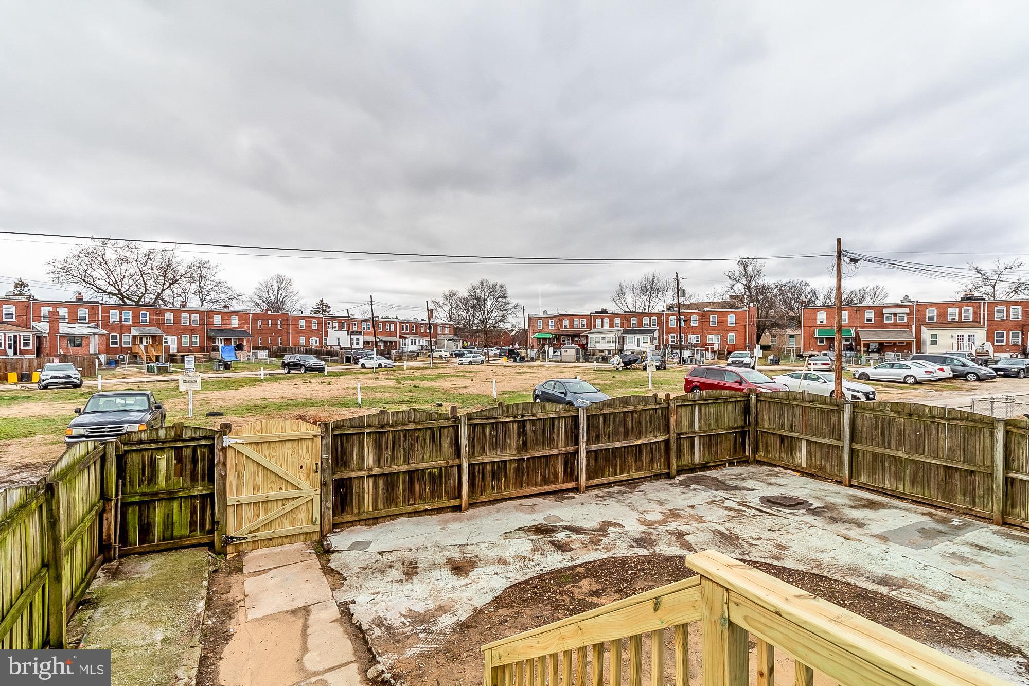 2928 Sollers Point Road Dundalk, MD 21222 - Photo 38 of 41 Large Fenced in Yard