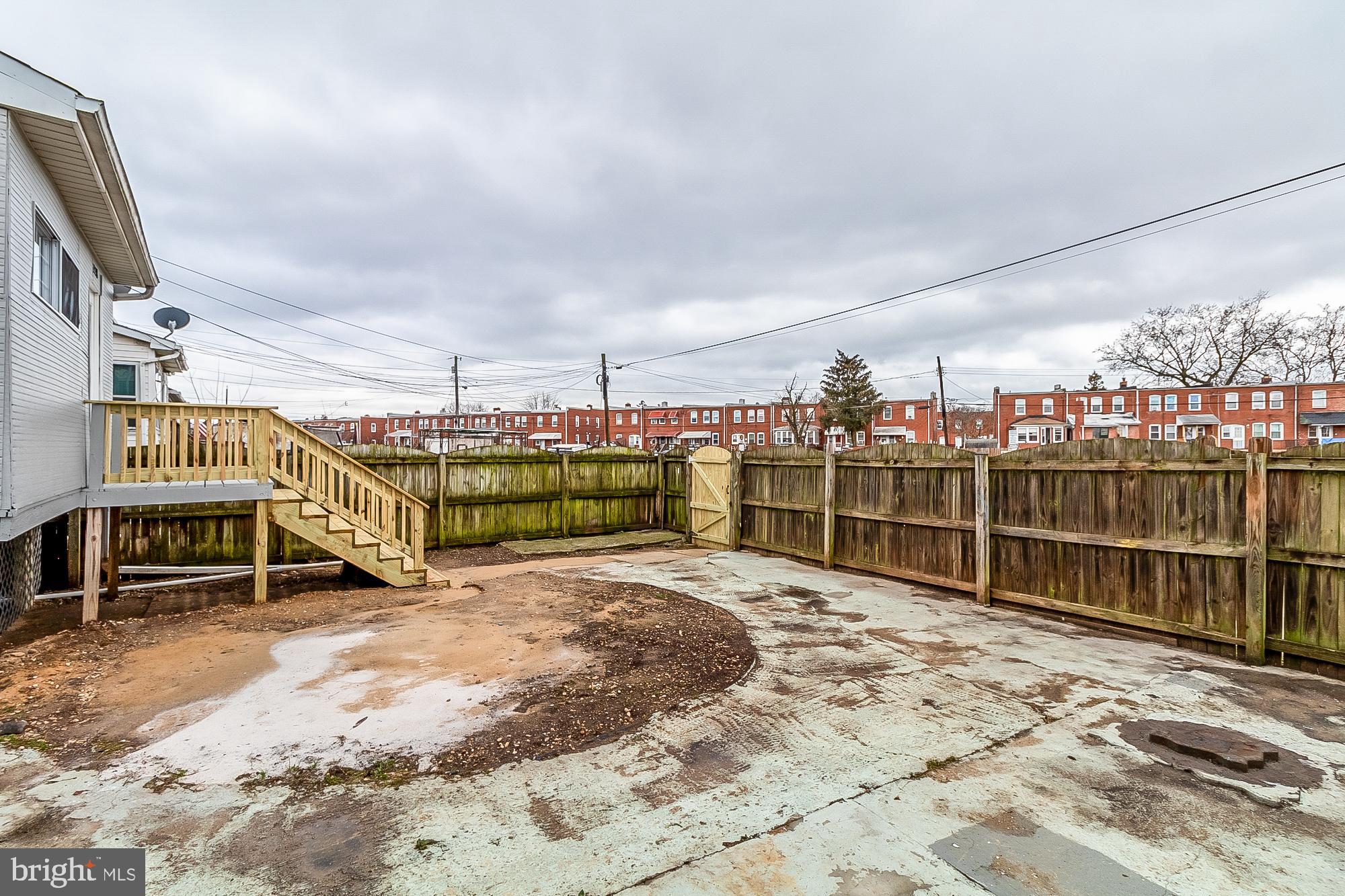 2928 Sollers Point Road Dundalk, MD 21222 - Photo 41 of 41 Large Fenced in Yard