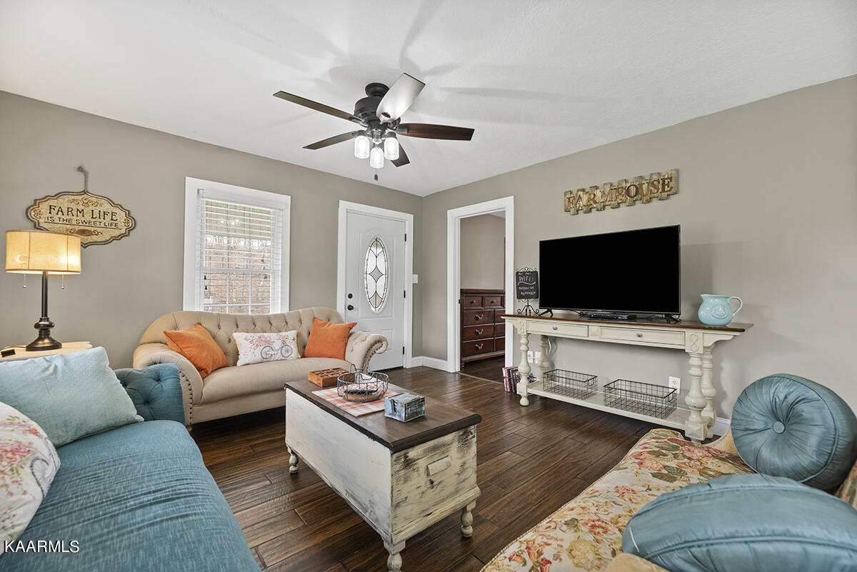 566 Granite Road Clinton, TN 37716 - Photo 12 of 55 DSC_5238