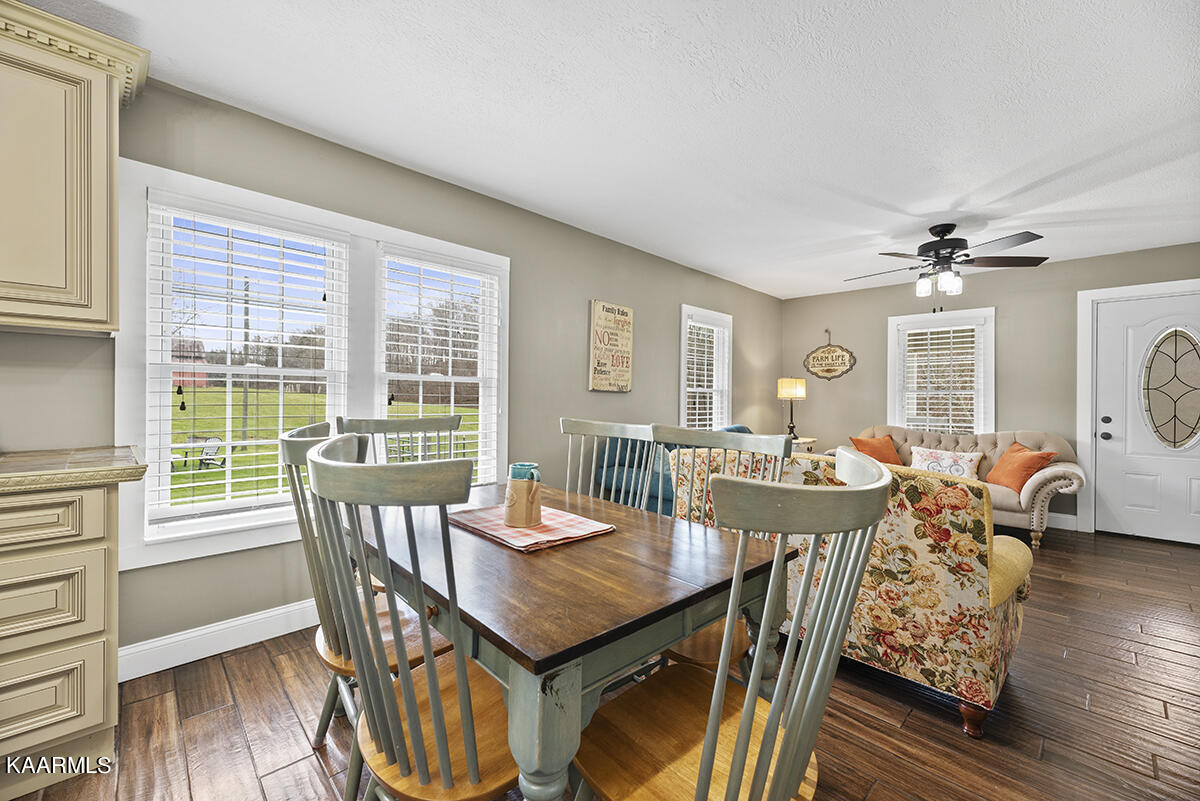 566 Granite Road Clinton, TN 37716 - Photo 14 of 55 DSC_5246