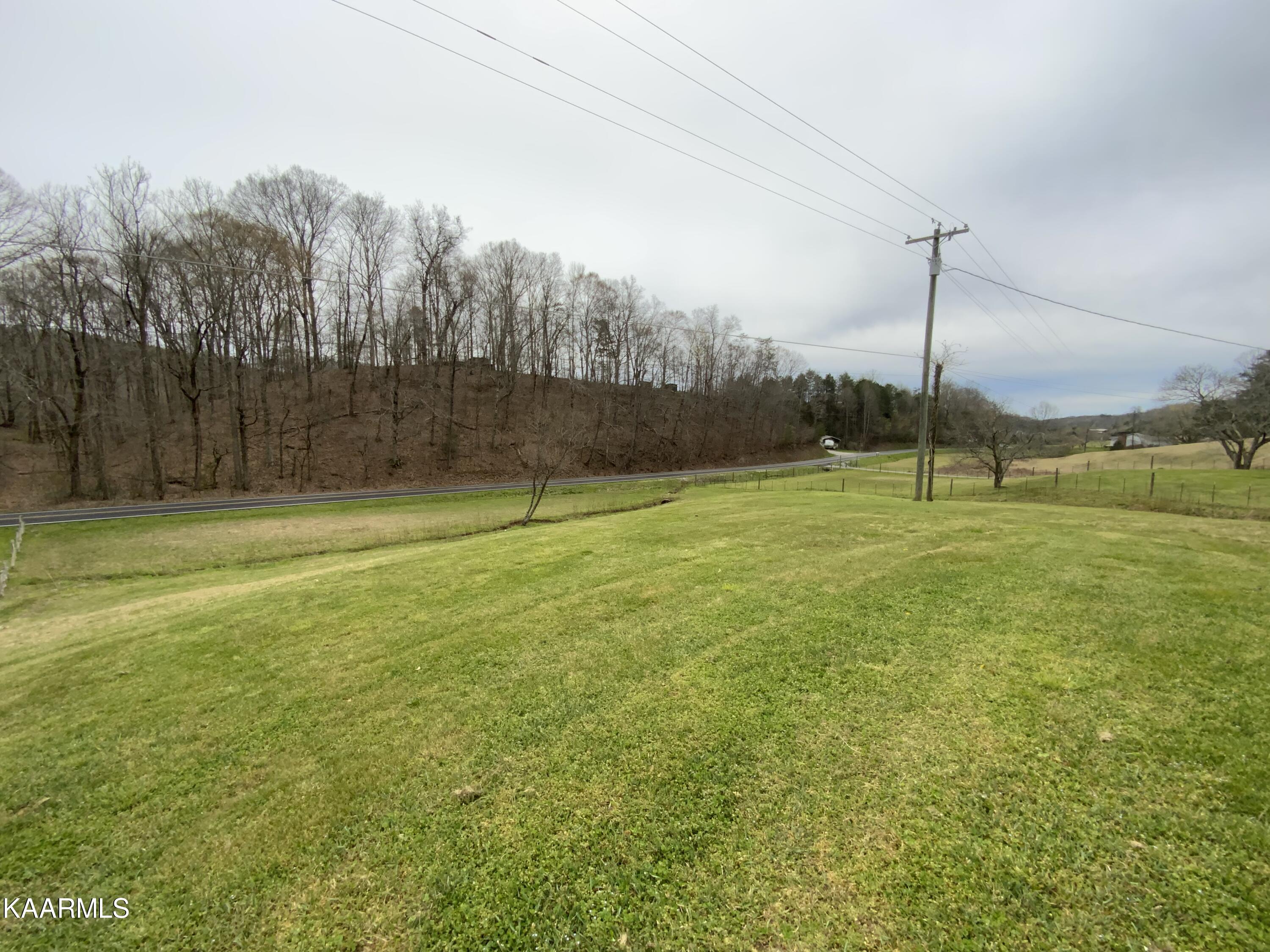 566 Granite Road Clinton, TN 37716 - Photo 33 of 55 9DD773D4-C1F6-435C-BC2E-65CEBAE1DED3