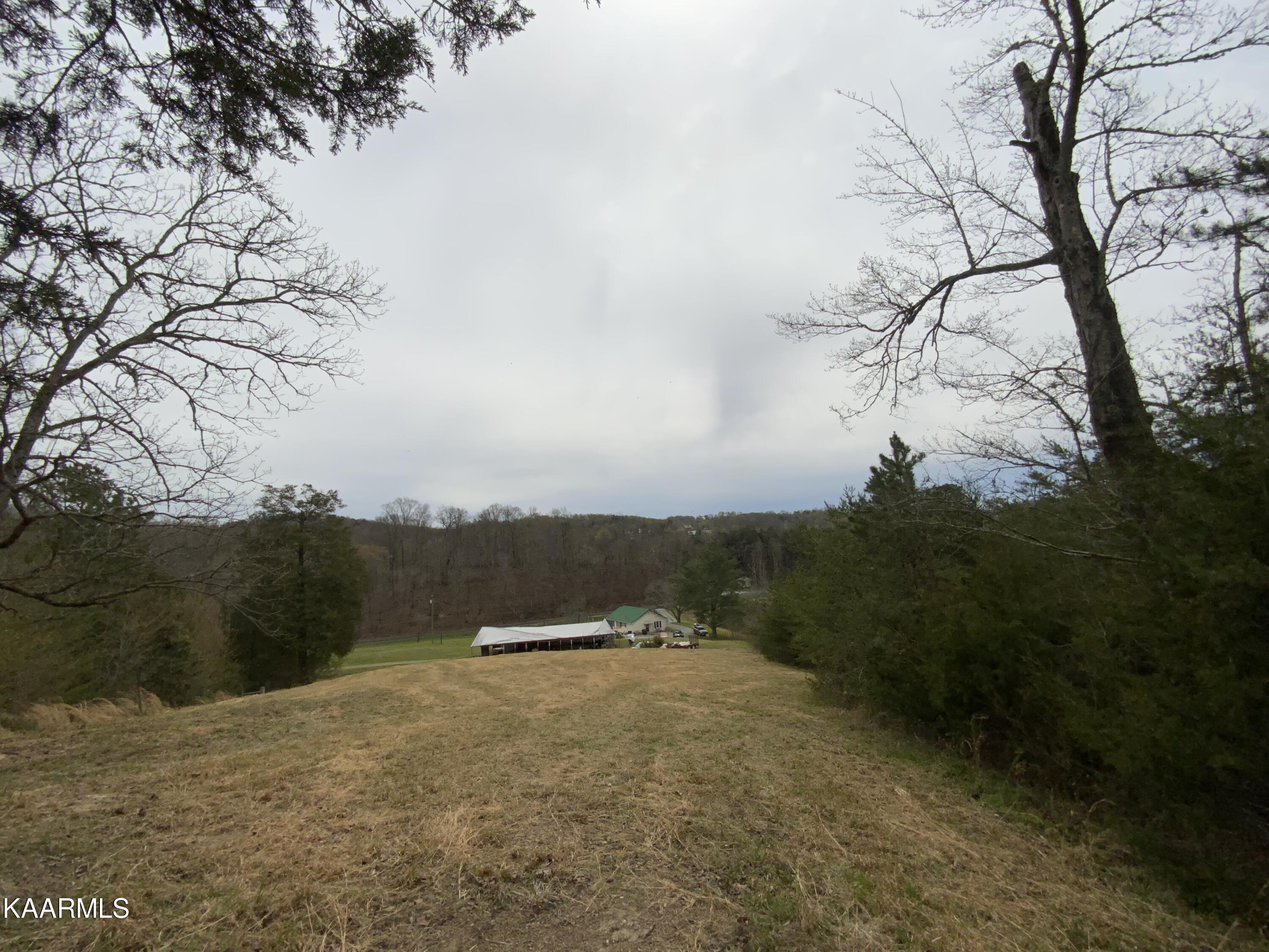 566 Granite Road Clinton, TN 37716 - Photo 38 of 55 2532D6B7-65D8-40B1-B95B-7DC0E9457FFA