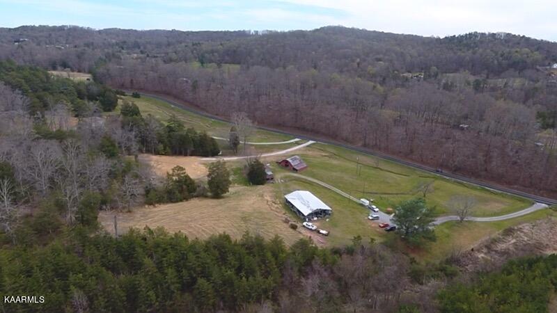566 Granite Road Clinton, TN 37716 - Photo 41 of 55 19F3EF23-0E89-46D0-87FD-D12F7B7761E0