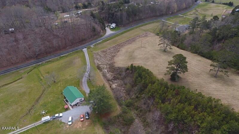 566 Granite Road Clinton, TN 37716 - Photo 43 of 55 BF06D0D8-84E9-406D-A349-58EA624682F7