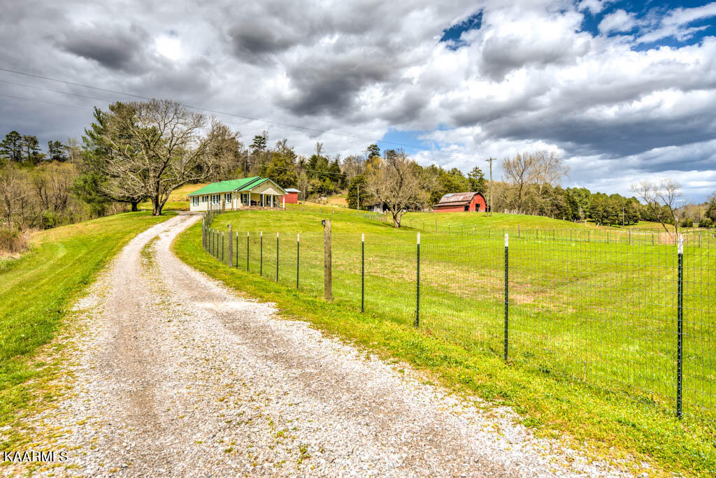 566 Granite Road Clinton, TN 37716 - Photo 7 of 55 220407Grnt566.7-10