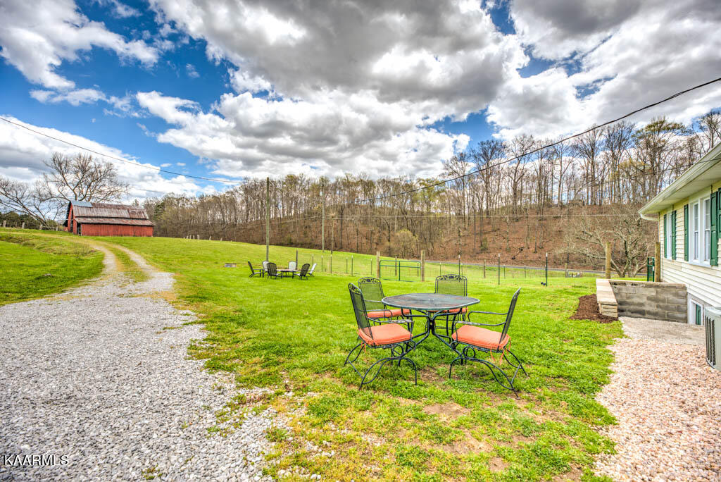 566 Granite Road Clinton, TN 37716 - Photo 8 of 55 220407Grnt566.7-8