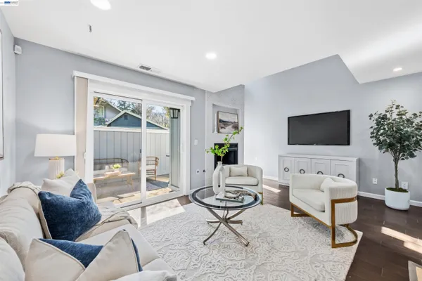 $999,888 | 4159 Amberwood Circle, Pleasanton, CA 94588