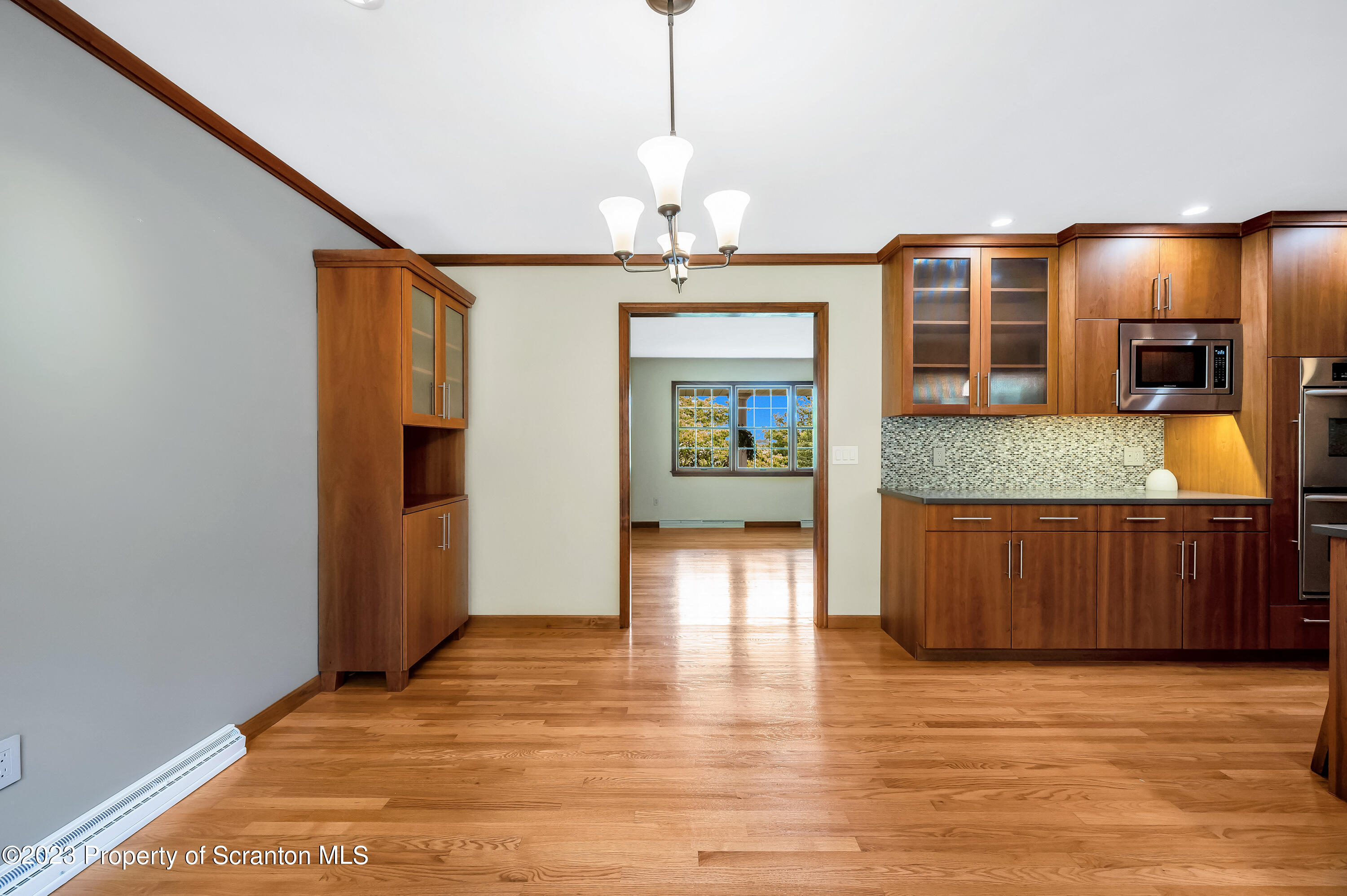 702 South Abington Road Clarks Summit, PA 18411 - Photo 6 of 49 Gallery Image 6