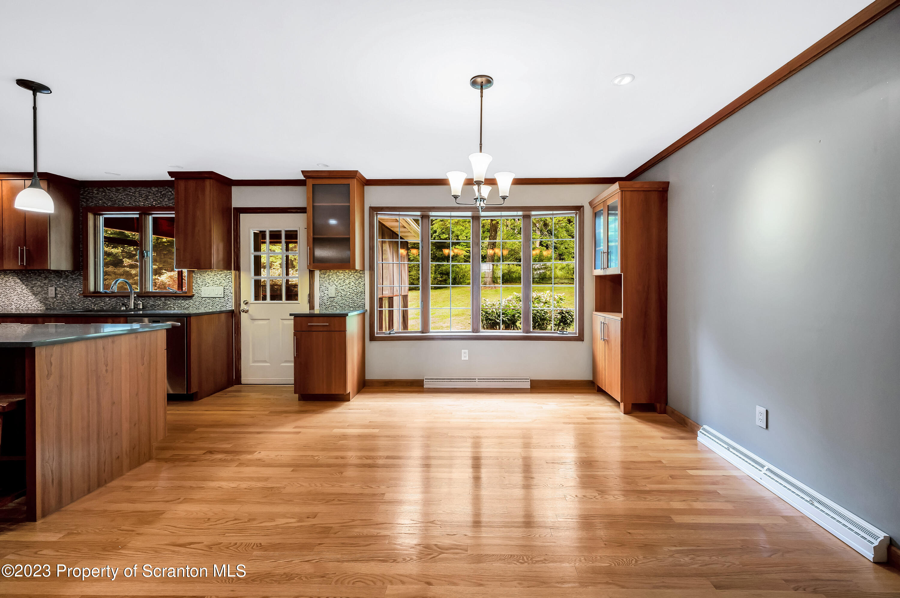 702 South Abington Road Clarks Summit, PA 18411 - Photo 8 of 49 Gallery Image 8