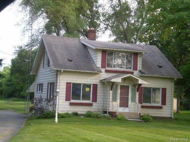 8438 East Coldwater Road Davison, MI 48423 - Photo 1 of 6 8438 Coldwater