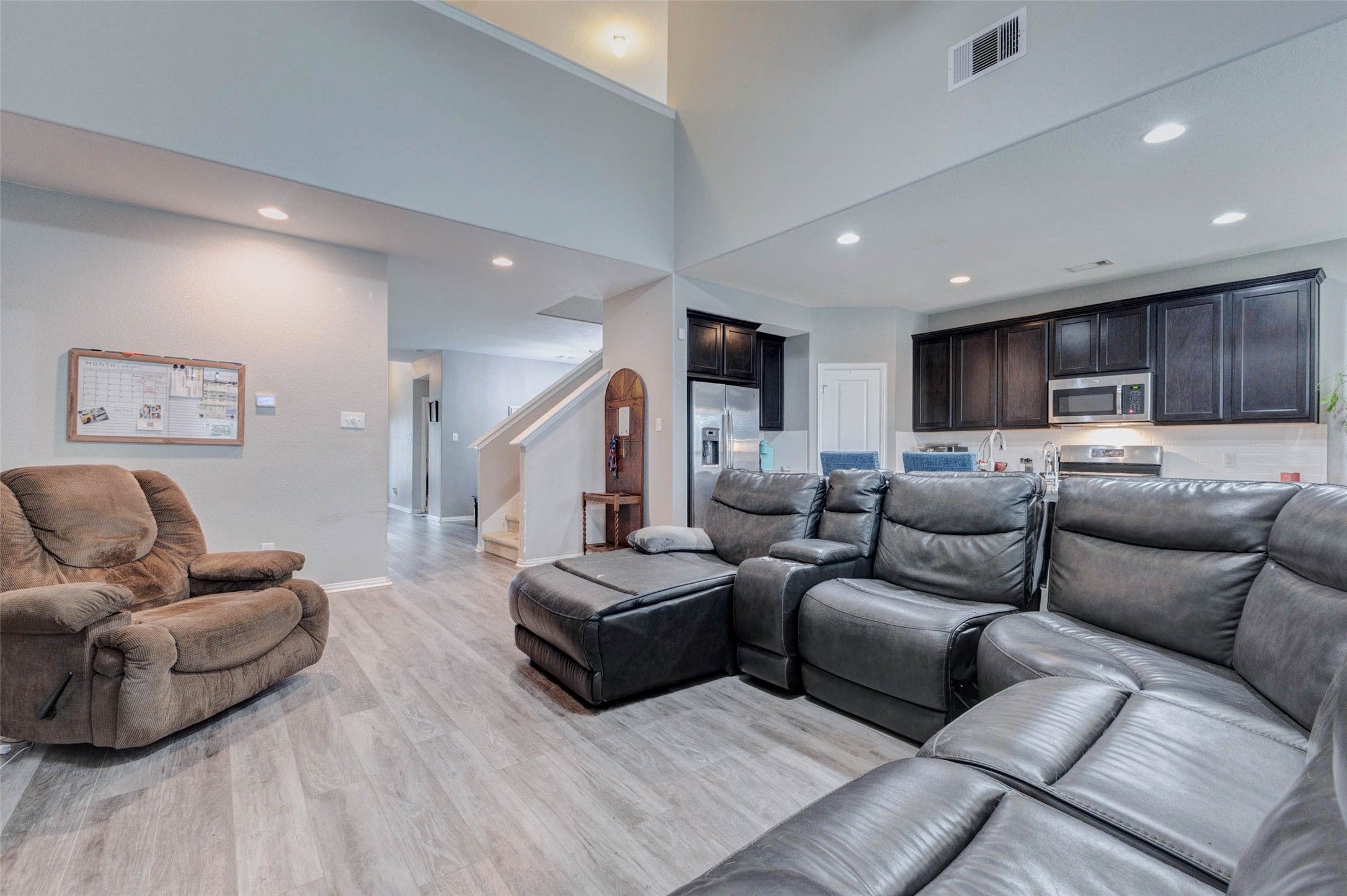 6614 Hunters Way Lane Baytown, TX 77521 - Photo 9 of 42