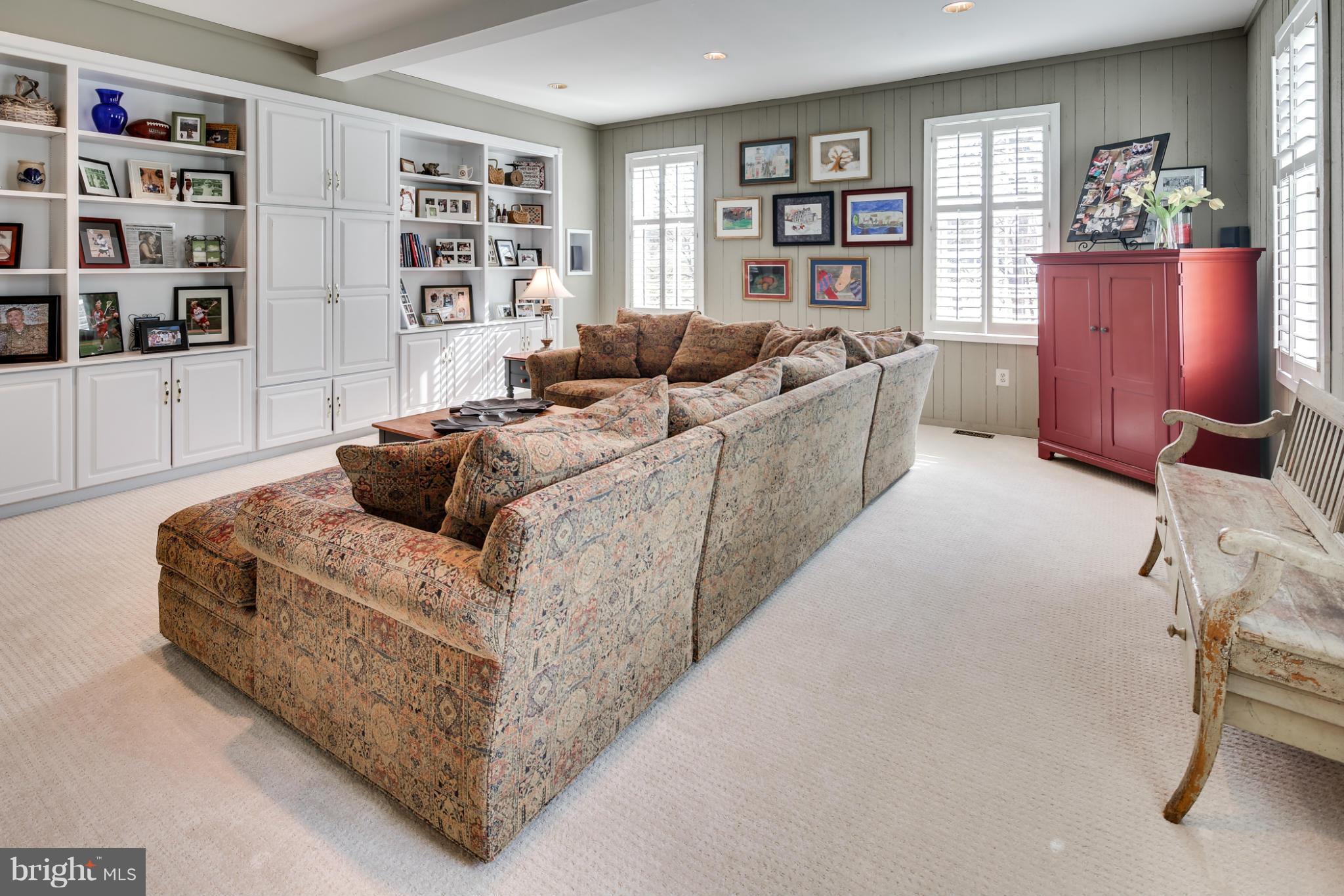4127 Sharp Road Glenelg, MD 21737 - Photo 15 of 29 Family Room