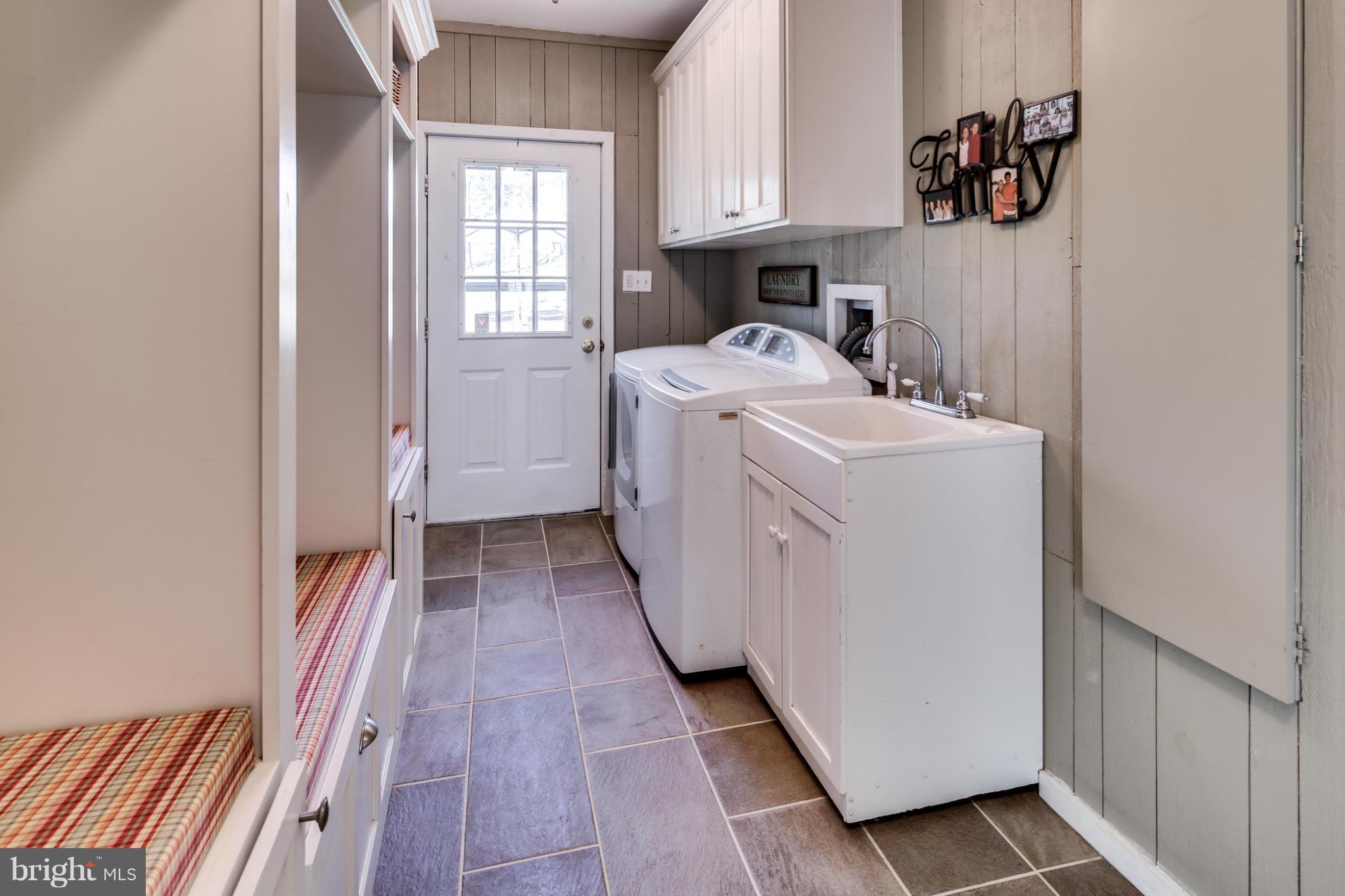 4127 Sharp Road Glenelg, MD 21737 - Photo 17 of 29 Mud room off kitchen w/ access to patio