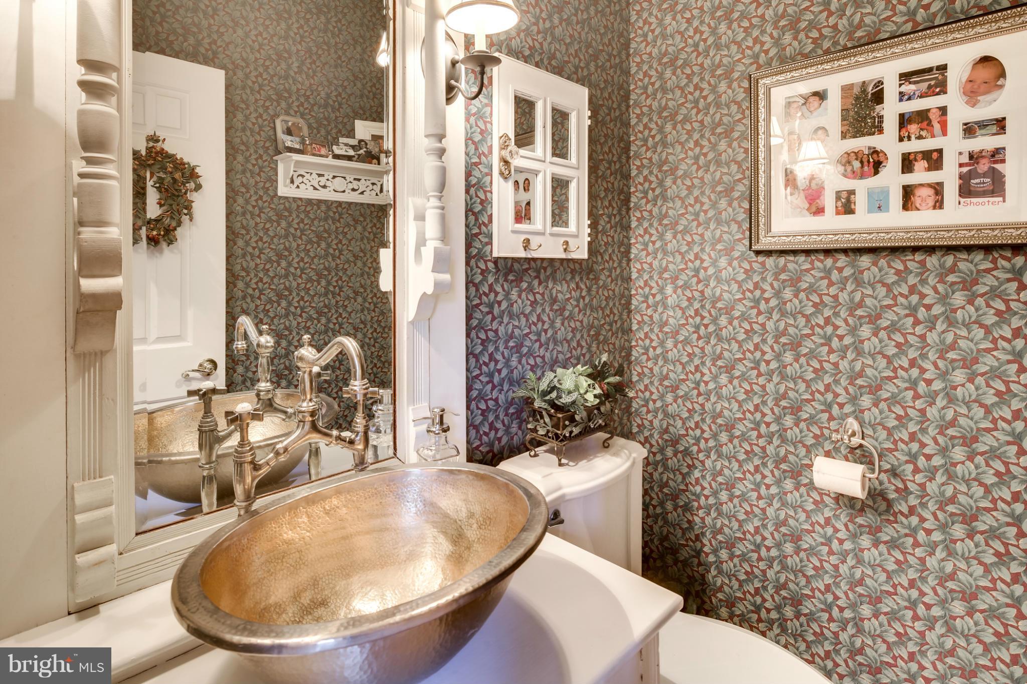 4127 Sharp Road Glenelg, MD 21737 - Photo 8 of 29 Main level half bath