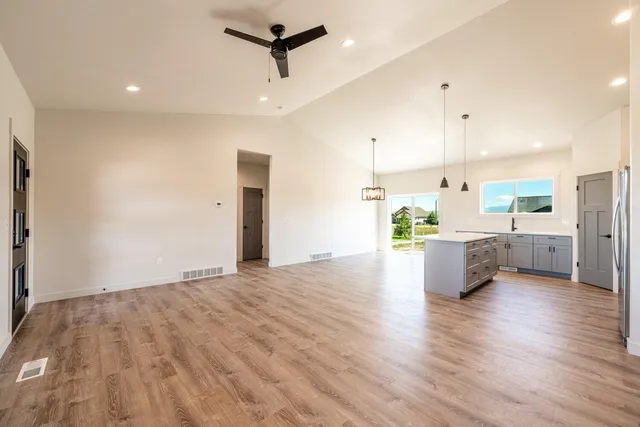 $405,000 | 1452 Stone Rdg Dr., Ranchester, WY 82839