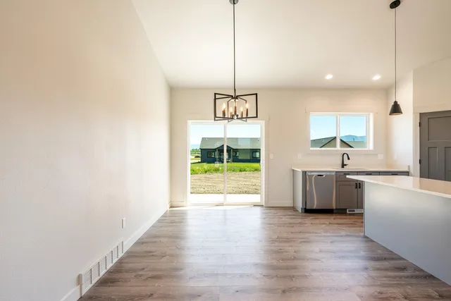 $405,000 | 1452 Stone Rdg Dr., Ranchester, WY 82839