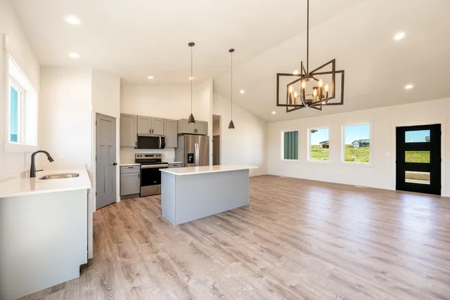 $405,000 | 1452 Stone Rdg Dr., Ranchester, WY 82839