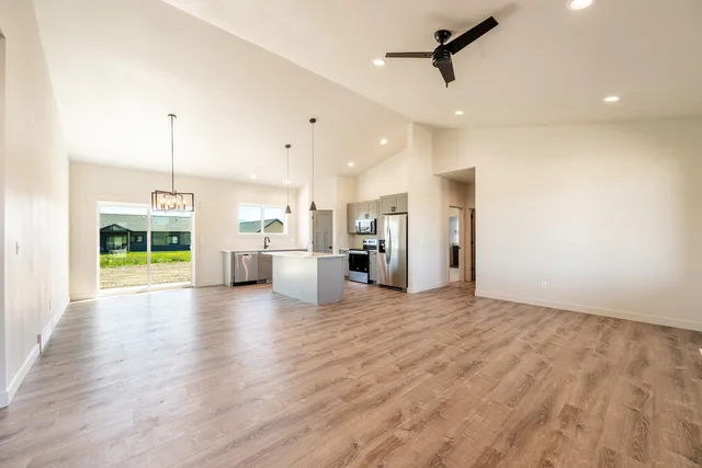 $405,000 | 1452 Stone Rdg Dr., Ranchester, WY 82839