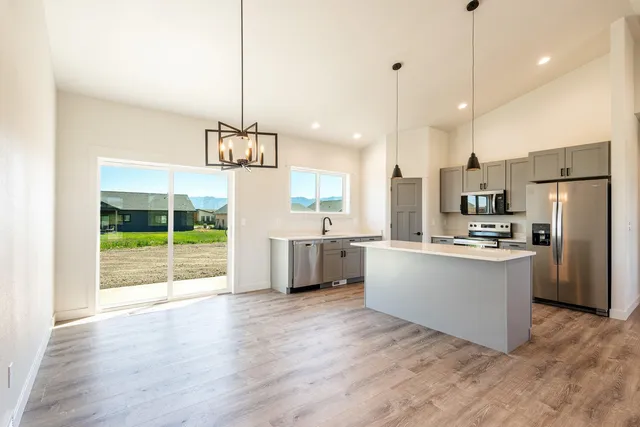 $405,000 | 1452 Stone Rdg Dr., Ranchester, WY 82839