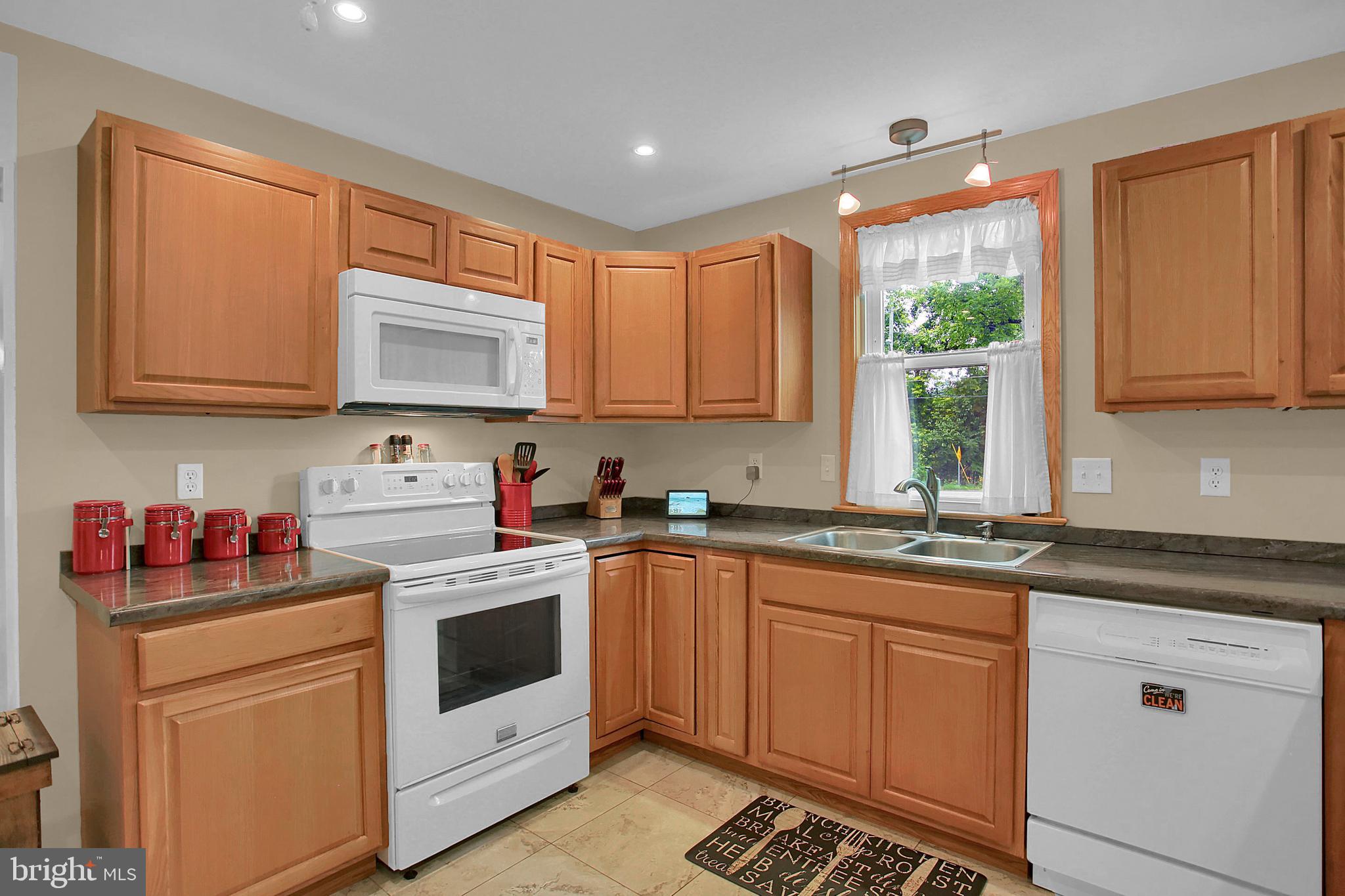 104 East Springville Road Boiling Springs, PA 17007 - Photo 8 of 32 Gallery Image 8