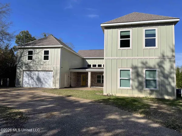 $839,000 | 13704 Windlo Circle, Ocean Springs, MS 39564